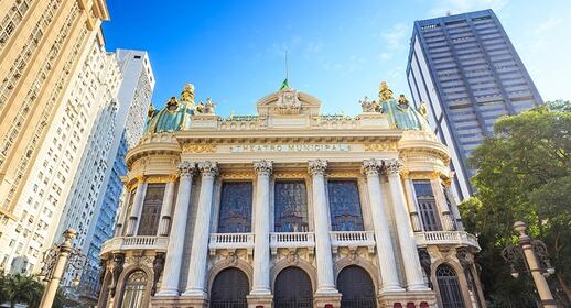 © IStock - f11photo Centre ville de Rio