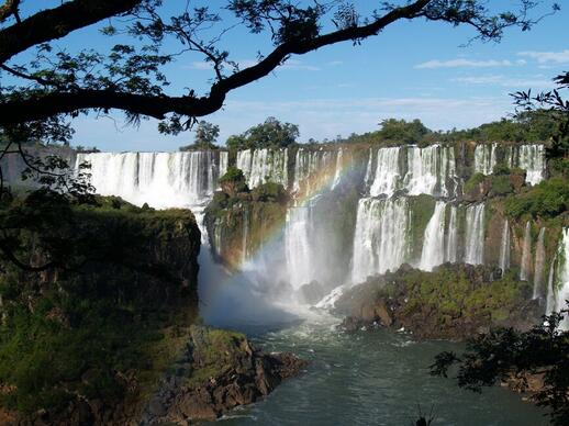 © Unsplash - Peter Burdon Chutes argentines