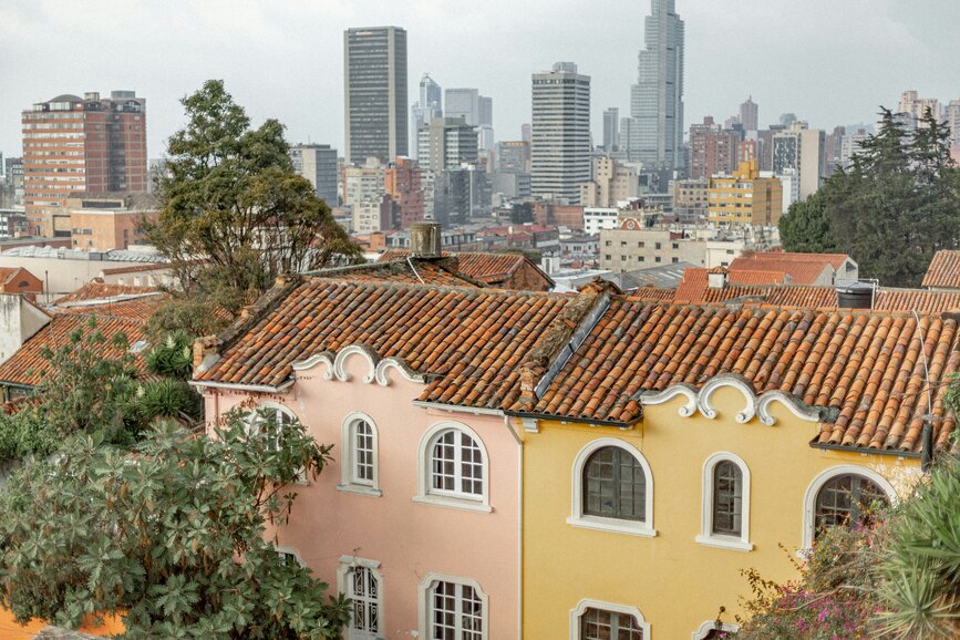 © Unsplash- Brian Kyed Bogota