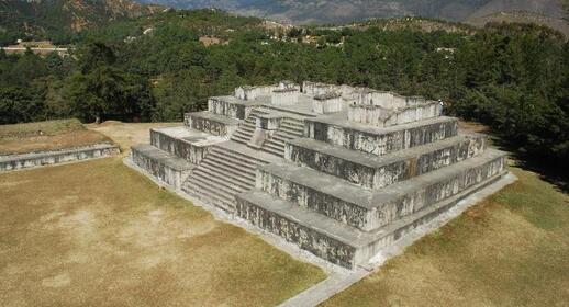 © Shutterstock - Lev Levin Visite des ruines de Zaculeu