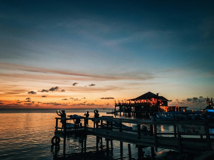 © Unsplash - Harold Mendoza Ile de Roatan