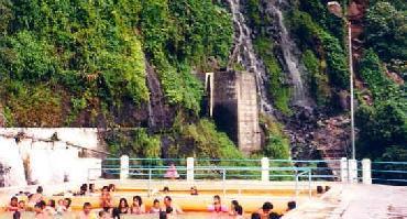 Visiter Piscines d'eau thermale