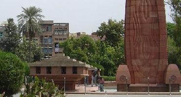 Visiter Jallianwala Bagh