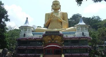 Visiter Temples d’Or de Dambulla (UNESCO)