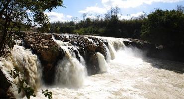 Visiter Chutes de Dray Sap et de Dray Nur