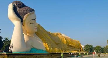 Visiter Le Bouddha couché Shwe Tha
