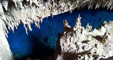 Visiter Grotte Lago Azul
