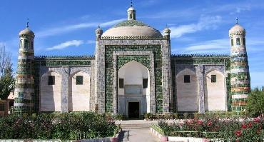 Visiter Le tombeau d'Abakh Hoja