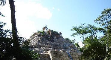 Visiter Cités mayas de Yaxha et Topoxte
