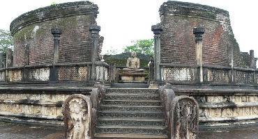Visiter Cité historique de Polonnaruwa (UNESCO)